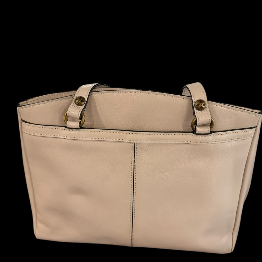 Patricia Nash Cream Shoulder Bag